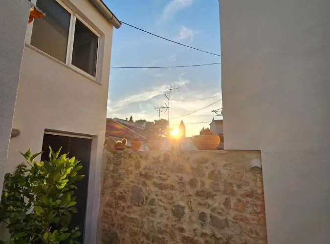 بيت للعطل Plavo Bijeli Svijet *