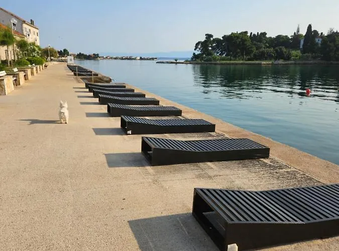 Feriehus Plavo Bijeli Svijet *